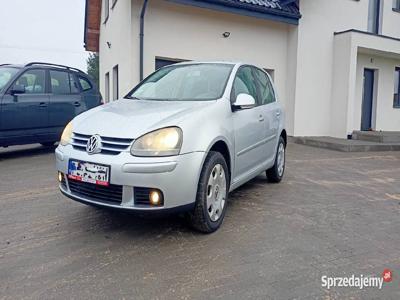 Volkswagen Golf V 1.6 benzyna