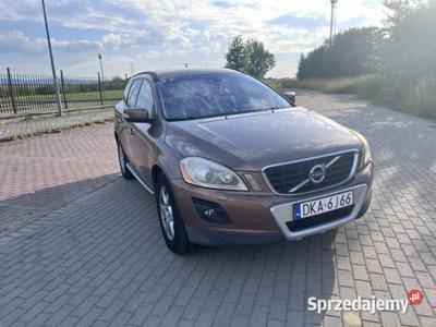 Volvo XC60, T6 286koni hak suv rodzinny