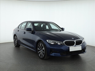 BMW 3 2019 330 e 91581km Sedan