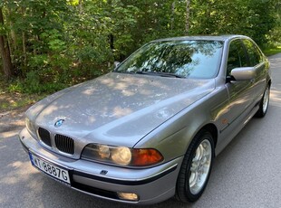 BMW SERIA 5 IV (E39)