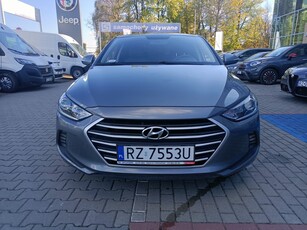 Hyundai Elantra V salon Polska