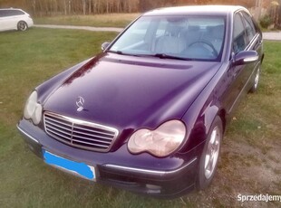 Mercedes 2.2 CDI 116KM 2002r