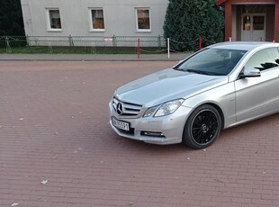 Mercedes-Benz Klasa E 220 CDI Coupe 7G-TRONIC