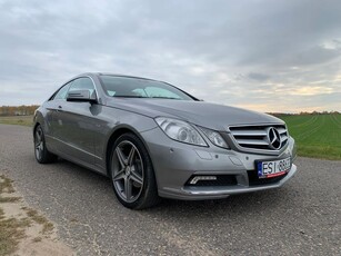 Mercedes-Benz Klasa E 220 CDI DPF Coupe BlueEFFICIENCY 7G-TRONIC Avantgarde