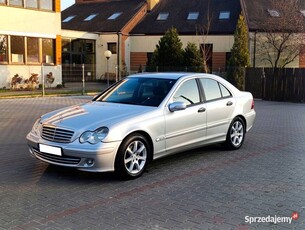 Mercedes C 220 CDI 150 KM 2005r / Zadbany / Tempomat / Bez Rdzy