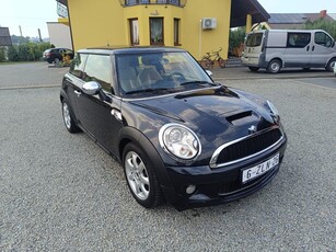 MINI Cooper I S 1,6 TB 2007 rok opłacony 174 kM skóra klima