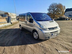 Opel Vivaro Tour 8 osobowy klimatyzacja nawiewy