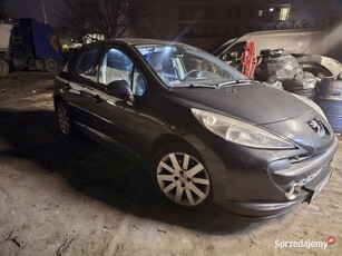 Peugeot 207 1.6 benzyna 2008r