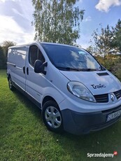 Renault trafic 2011r 2,0 diesel bus kamper van