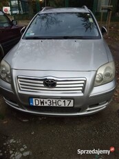 Toyota Avensis Kombi 1.8 benzyna