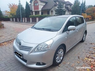 TOYOTA VERSO LIFT 1,6 benzyna bezwypadkowa zadbana bez rdzy