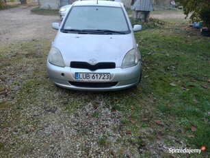 Toyota Yaris 1, 0 benzyna 1999rok