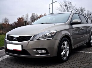 Kia Ceed 1.6 CRDi 128 ISG SW Dream Team Edition