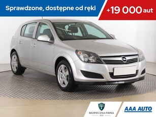 Używany Opel Astra 2011