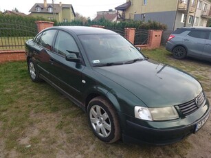 Volkswagen Passat B5 1.6 Benzyna