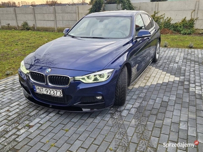 BMW 330i