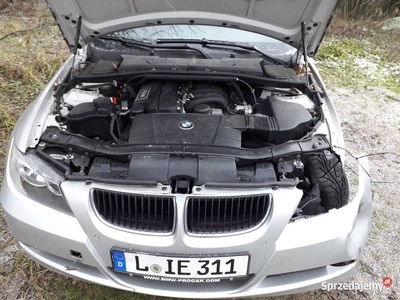 BMW E90 318 z Niemiec Uszkodzony