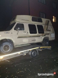 Ford Econoline E-350 Camper