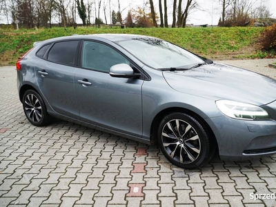 Volvo V40 2019r Stan idealny 100% Bezwypadkowy