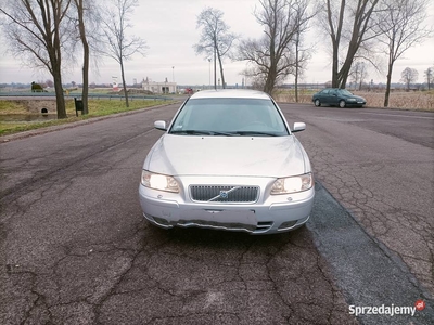 Volvo V70 lift