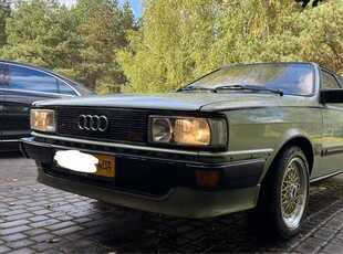 Audi B2 coupe 2 sztuki 2,2 5 cylindrów