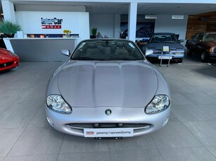 Jaguar XK8