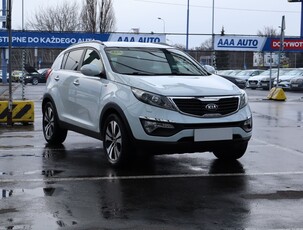 Kia Sportage III , 184 KM, Skóra, Navi, Xenon, Klimatronic, Tempomat,