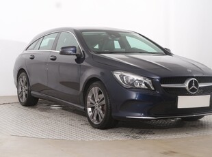 Mercedes-Benz Klasa CLA C117/X117 Mercedes-Benz Klasa CLA , Automat, Skóra, Navi, Klimatronic, Tempomat, Parktronic,