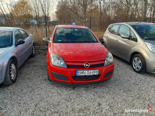 Opel Astra 1.7 CDTi czerwona - najszybsza ;) II właściciel H (2004-2014)