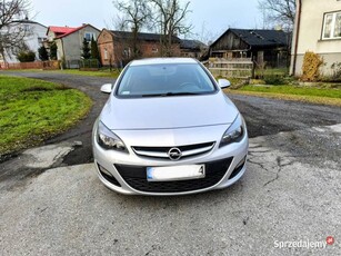 OPEL ASTRA 2013rok 1.6 benzyna LIFT hatchback 5d