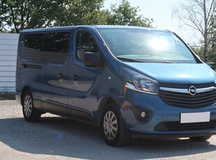 Opel Vivaro , L2H1, 9 Miejsc