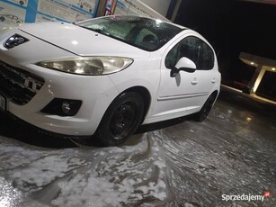 Peugeot 207 1.4 benzyna