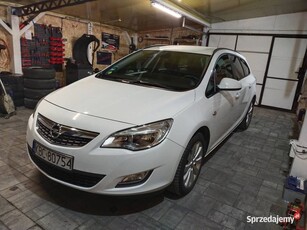 Piękna Astra sport tourer. 1.4 z 2 letnim LPG. Doinwestowana