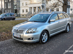 Toyota Avensis 2,0 Lift