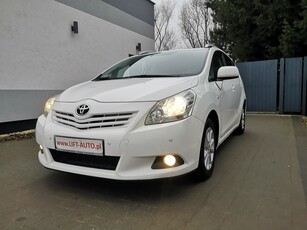 Toyota Verso 1.8 Benzyna 147KM Klima Tempomat Nawi Parktronic Kamera 7-Osobowa