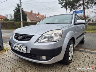 Zadbana kia rio ** Benzyna ** Mały Przebieg