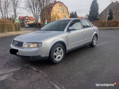 Audi A4 2.0 benzyna