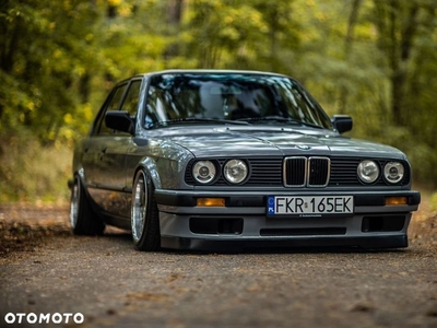 BMW Seria 3 318i