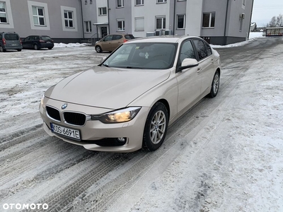 BMW Seria 3 320d Advantage