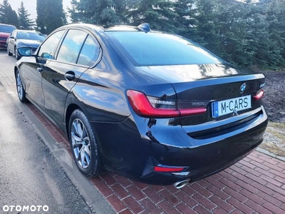 BMW Seria 3 320d Edition M Sport Shadow