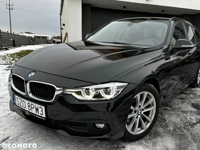 BMW Seria 3 320d xDrive Advantage sport