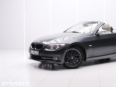 BMW Seria 3 320i