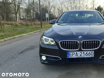 BMW Seria 5 520d Luxury Line