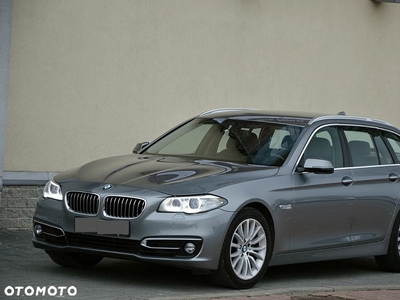 BMW Seria 5 525d Luxury Line