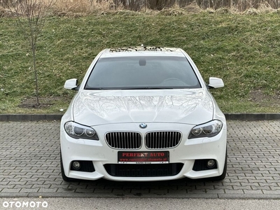 BMW Seria 5 528i xDrive Sport-Aut