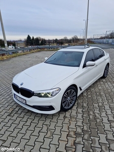 BMW Seria 5 530i xDrive GPF Sport Line sport