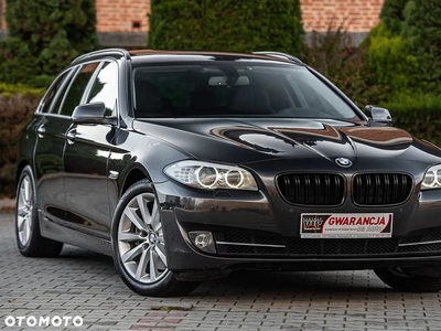 BMW Seria 5 535d xDrive Touring Luxury Line