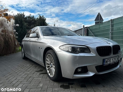 BMW Seria 5 535i xDrive Luxury Line