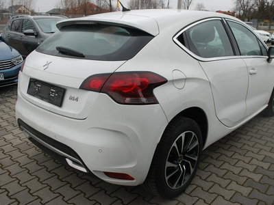 DS Automobiles DS 4