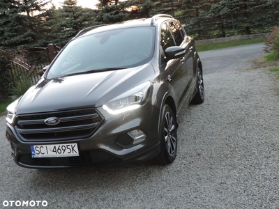 Ford Kuga 1.5 EcoBoost 2x4 ST-Line